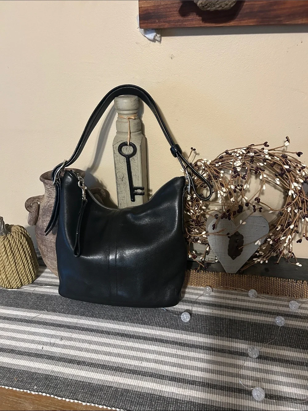 Vintage Coach Hamptons Black Leather Hobo Bag Style 9326